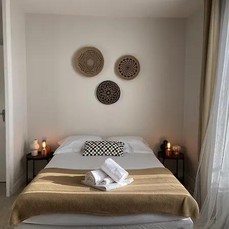Grand Calme Avec Balcon & Parking Gratuit Apartment