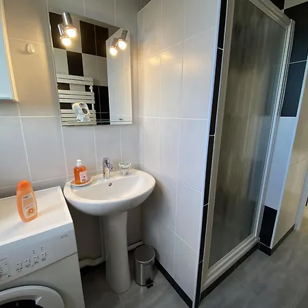 Grand Calme Avec Balcon & Parking Gratuit Apartment *