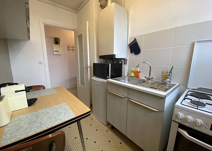 Grand Calme Avec Balcon & Parking Gratuit * Тур