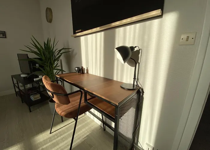 Апартаменты Grand Calme Avec Balcon & Parking Gratuit Тур